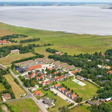 Holiday home Lvii